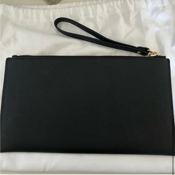 Michael Kors Saffiano leather clutch - Picture 8 of 9